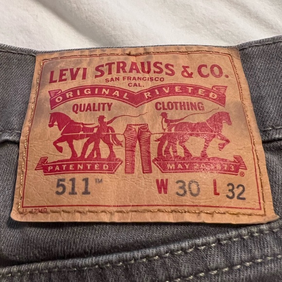 Levi’s 511 - 30X32 - Gray Slim Used Jeans - Picture 3 of 4